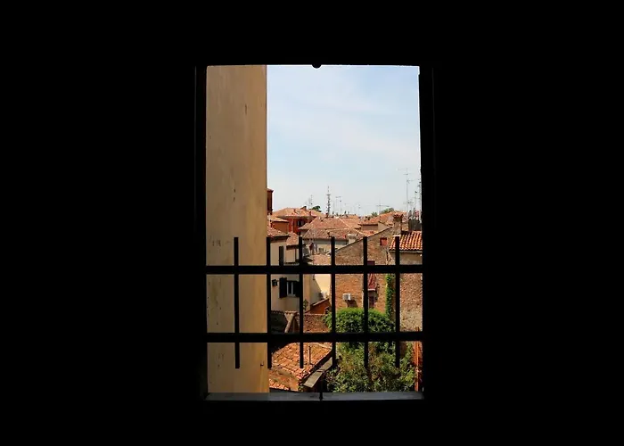 Apartament Vulandra: Tipica Casa Ferrarese A 50 Mt Dal Duomo Ferrara