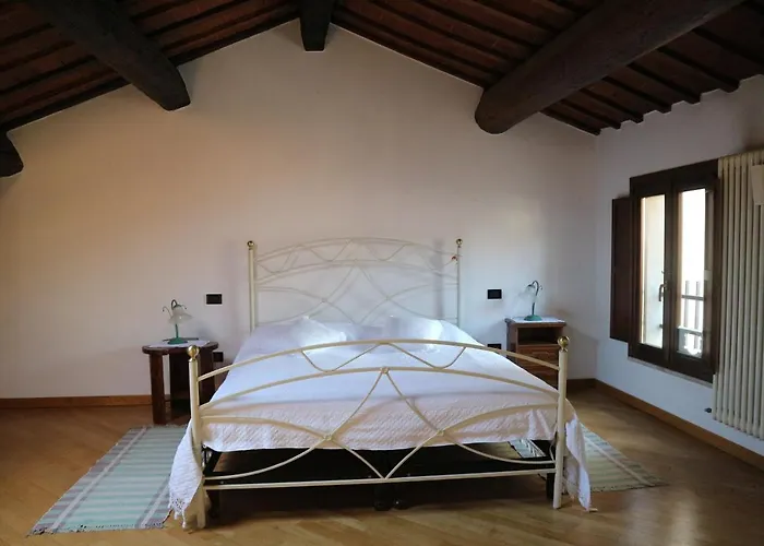 Apartment Vulandra: Tipica Casa Ferrarese A 50 Mt Dal Duomo *