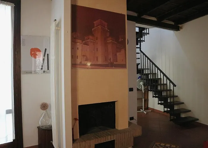 Vulandra: Tipica Casa Ferrarese A 50 Mt Dal Duomo